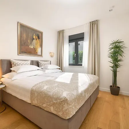 K Luxury Apartman
