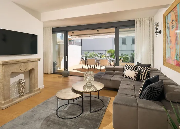 K Luxury * スプリト